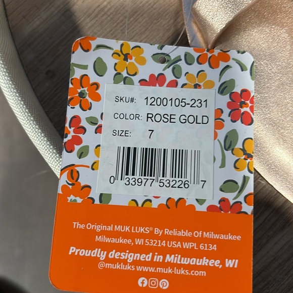 Muk luks sandals - Picture 2 of 2